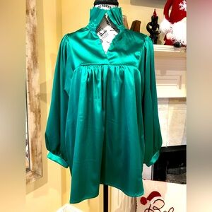 NWT Adrienne satin baby doll top